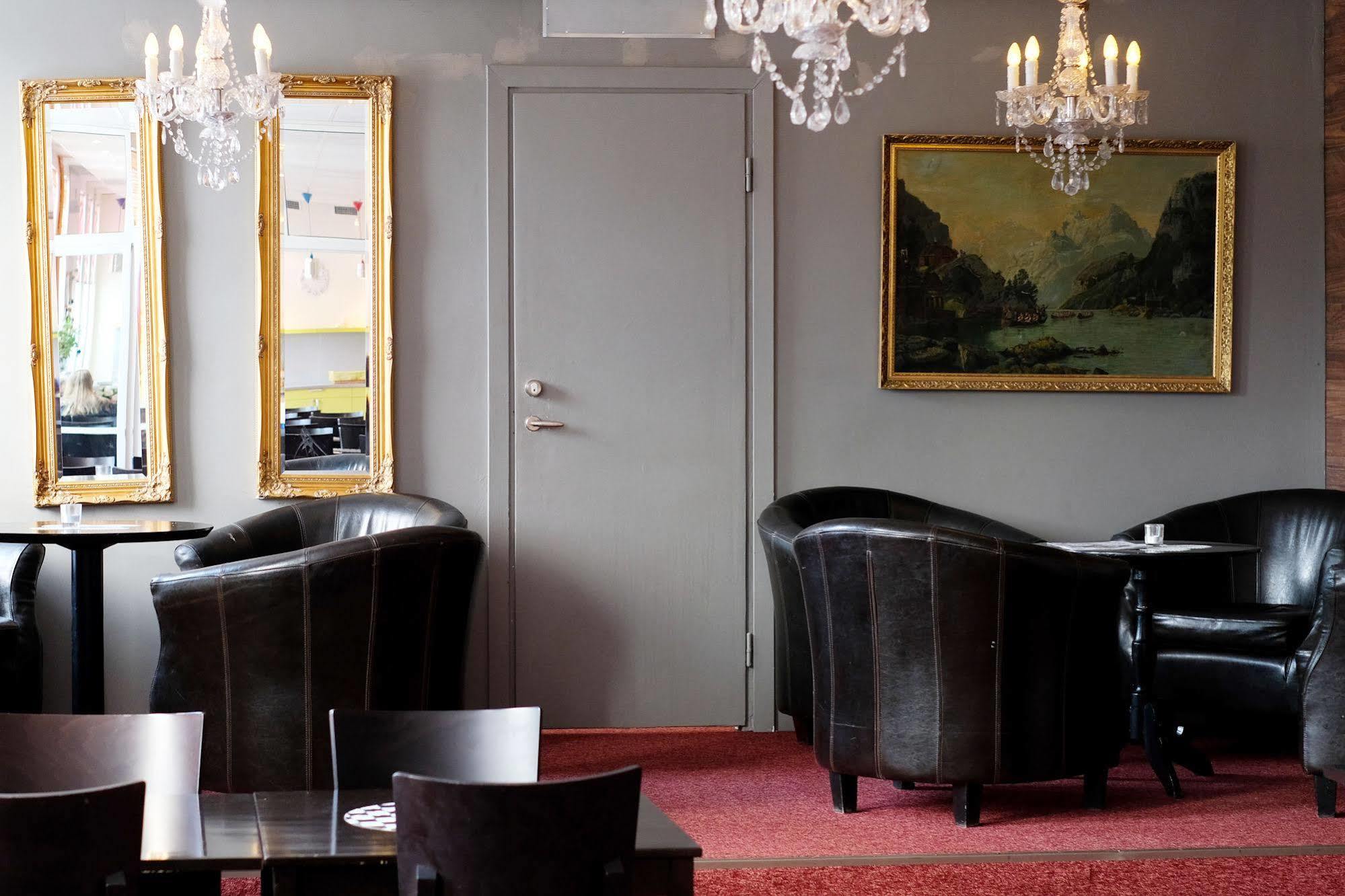 Norrland Ymca Hostel อูเมโอ ภายนอก รูปภาพ